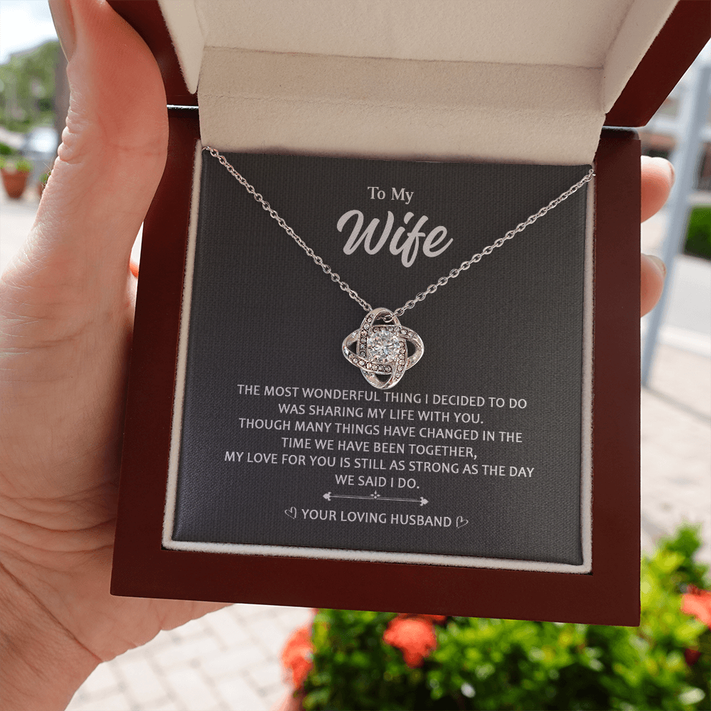 To My Wife 2 Love Knot Necklaces With Box Card 001