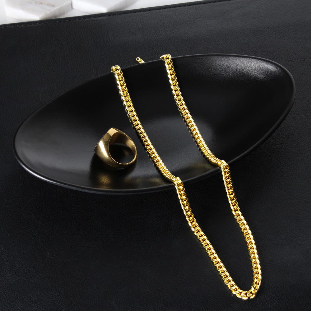 man120821-10 Cuban Link Chain