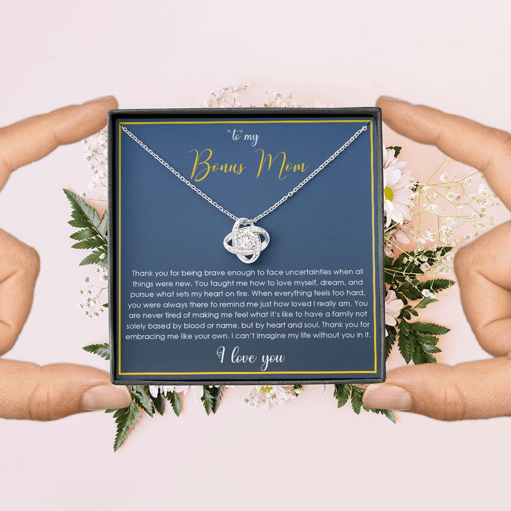 bonus2103-02 Love Knot