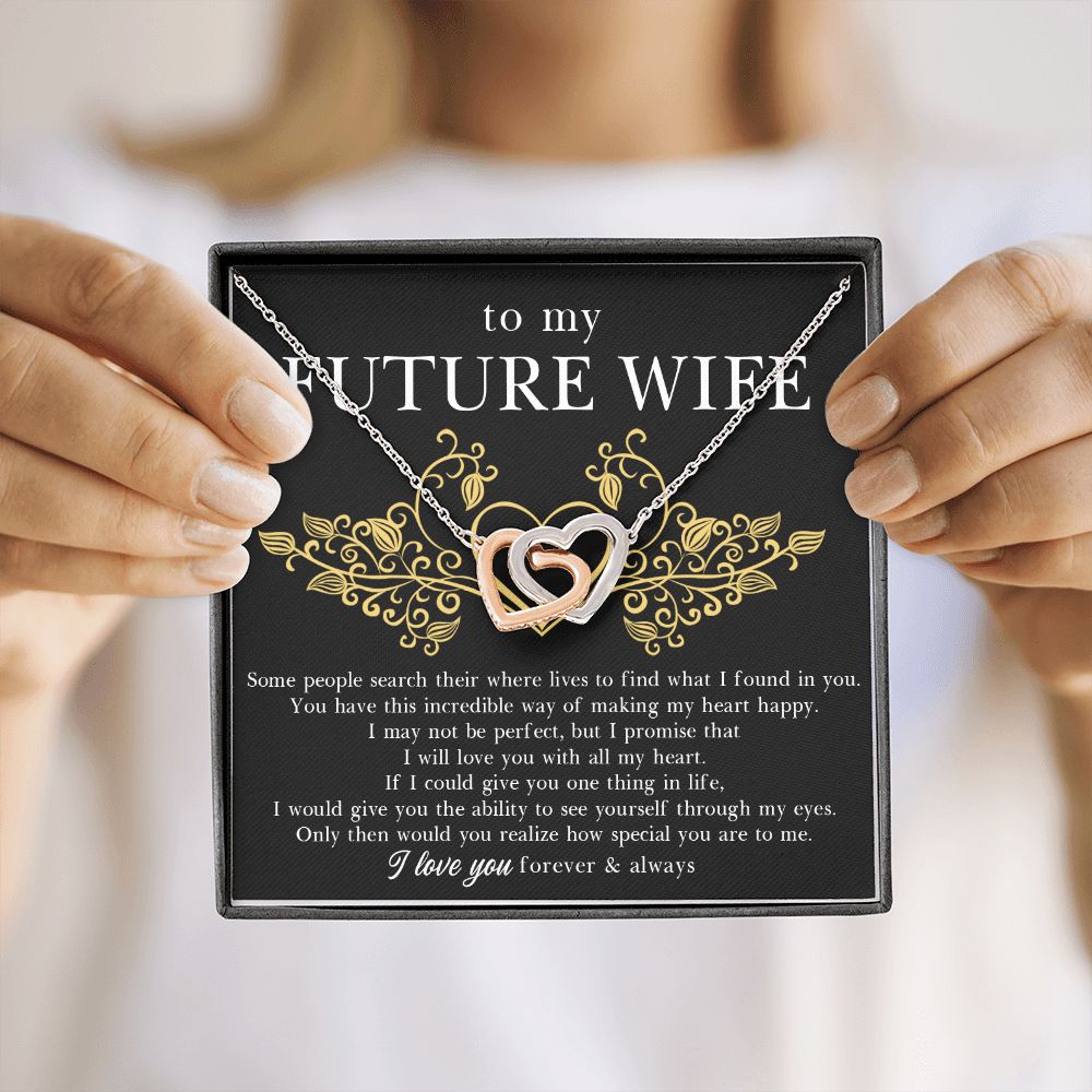 futurewife-1102-04