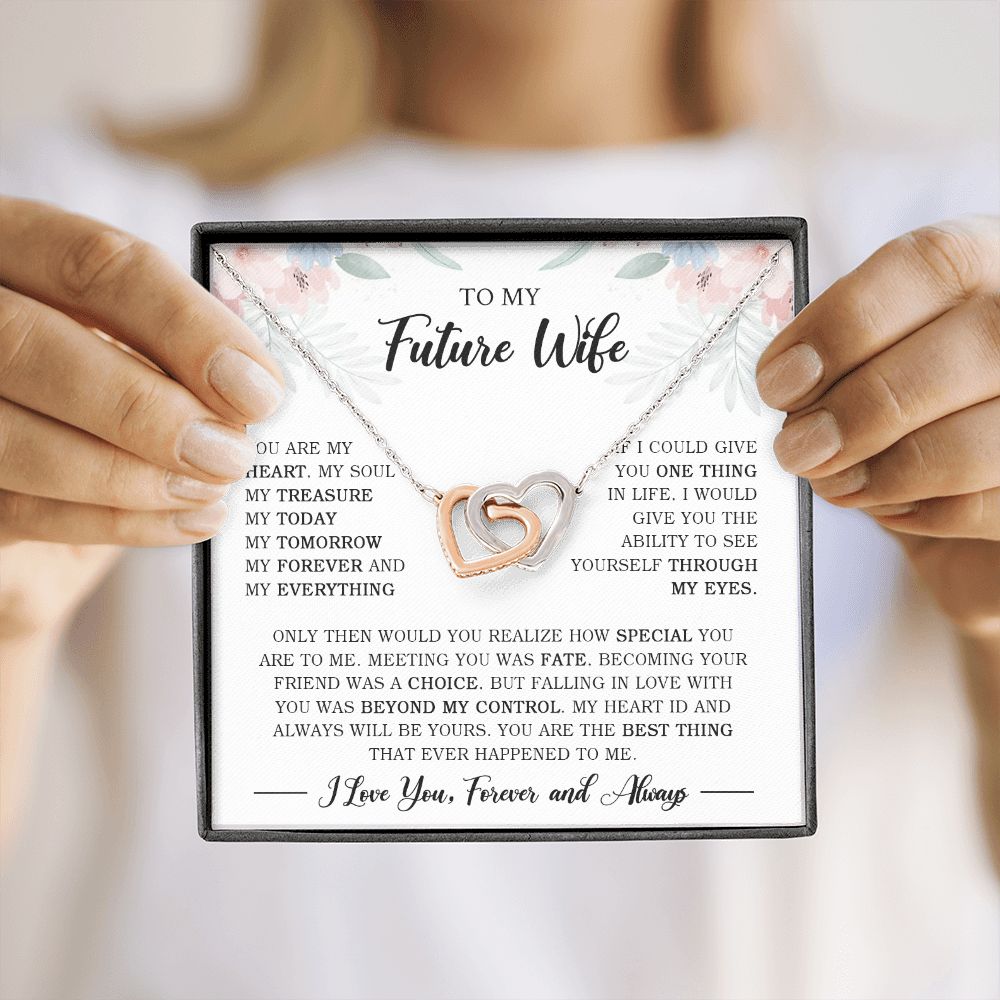 futurewife-1102-02