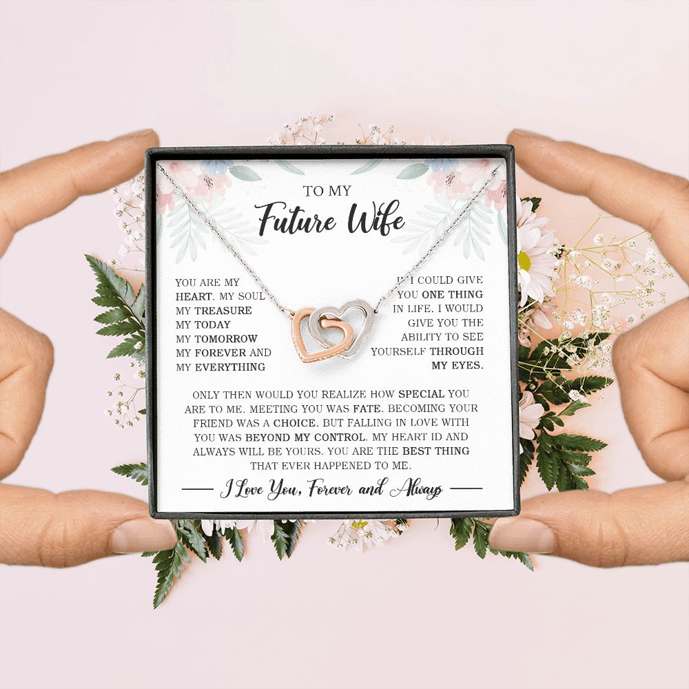 futurewife-1102-02
