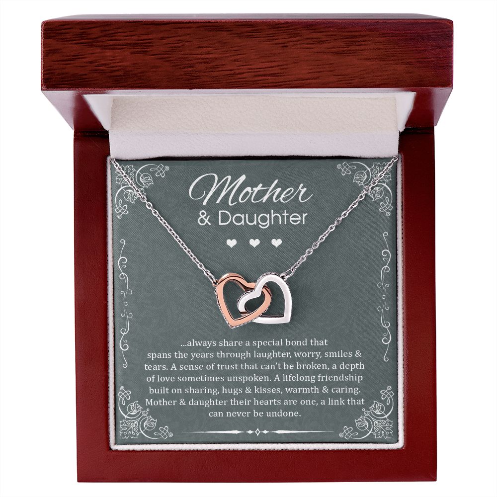 motheranddaughter-03