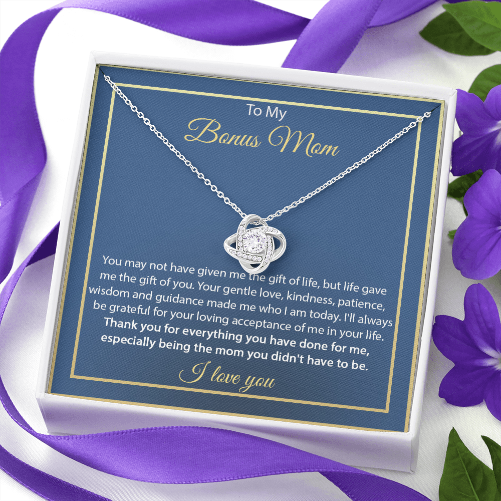 4 Love Knot Necklaces With Box Card 001