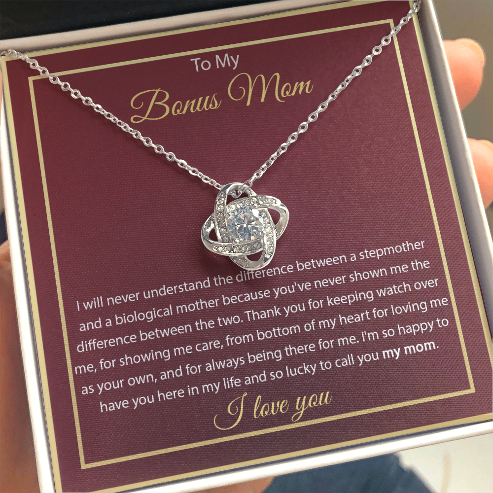 3 Love Knot Necklaces With Box Card 001