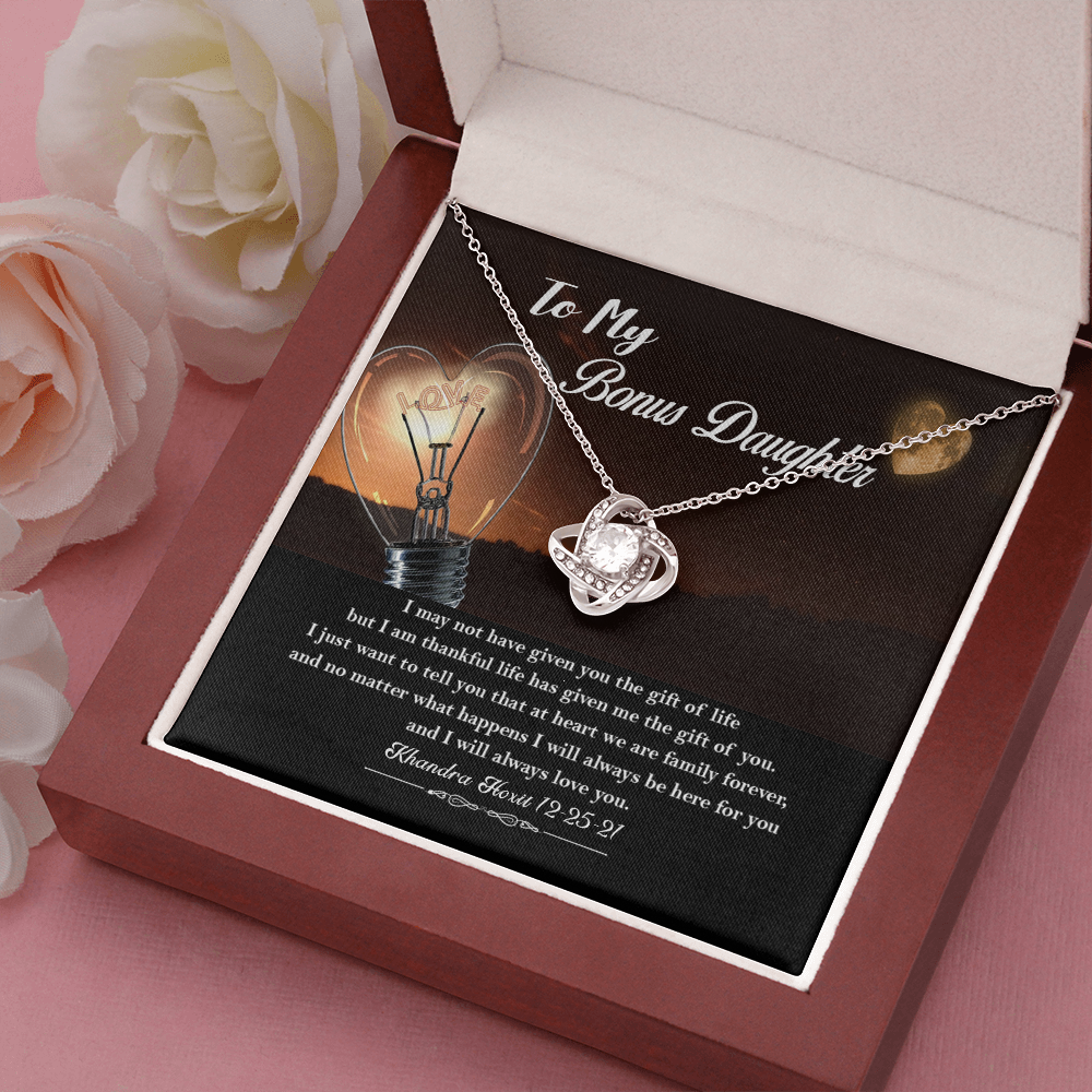 Khandra Hoxit 12-25-21 Luxury Love Knot