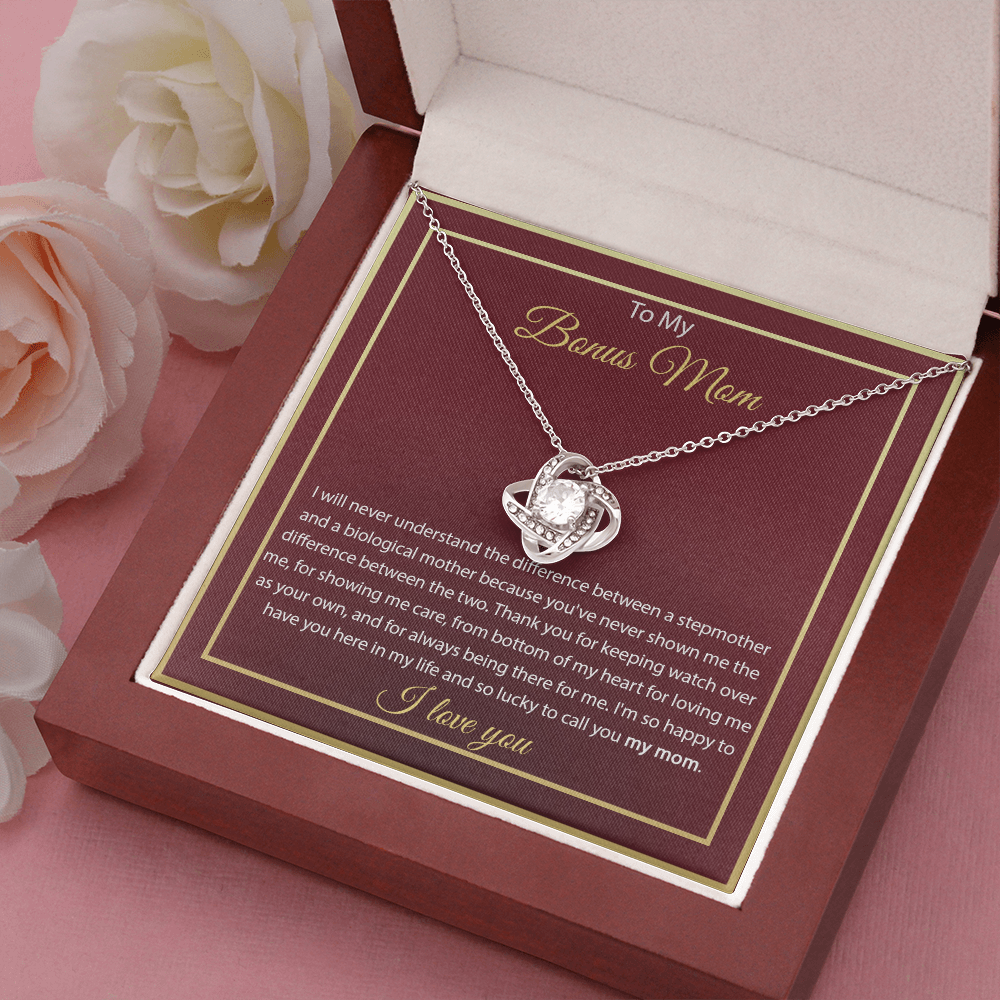 3 Love Knot Necklaces With Box Card 001