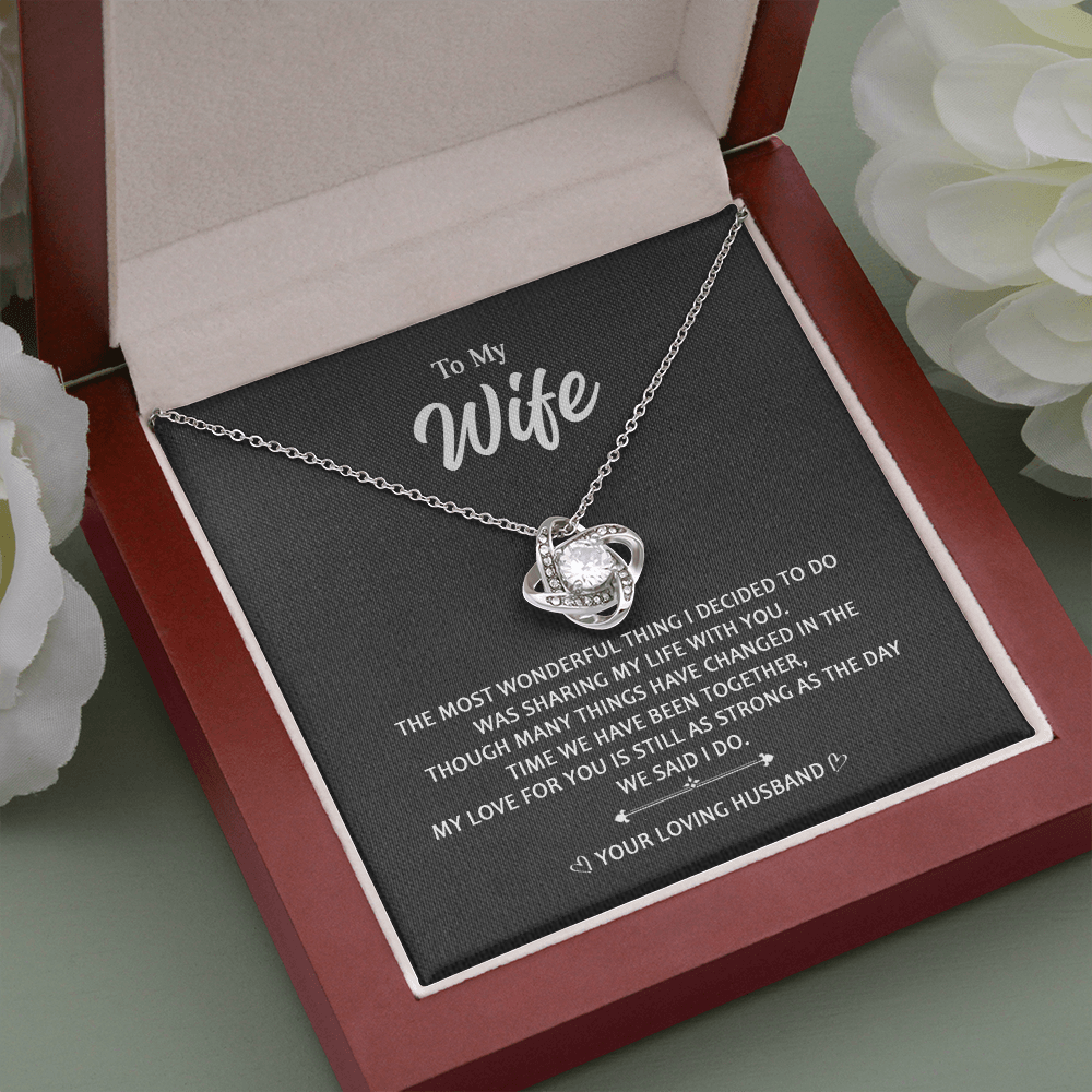 To My Wife 2 Love Knot Necklaces With Box Card 001