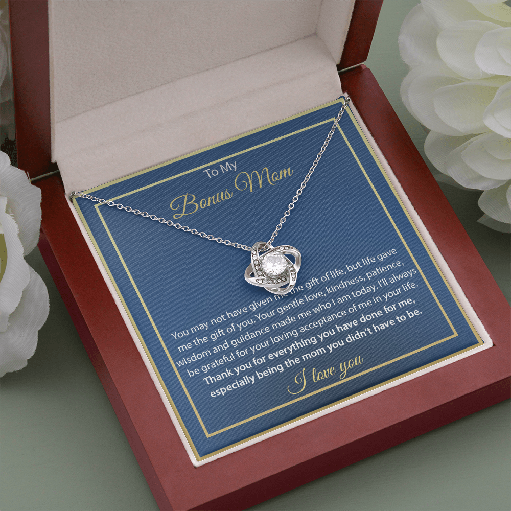 4 Love Knot Necklaces With Box Card 001
